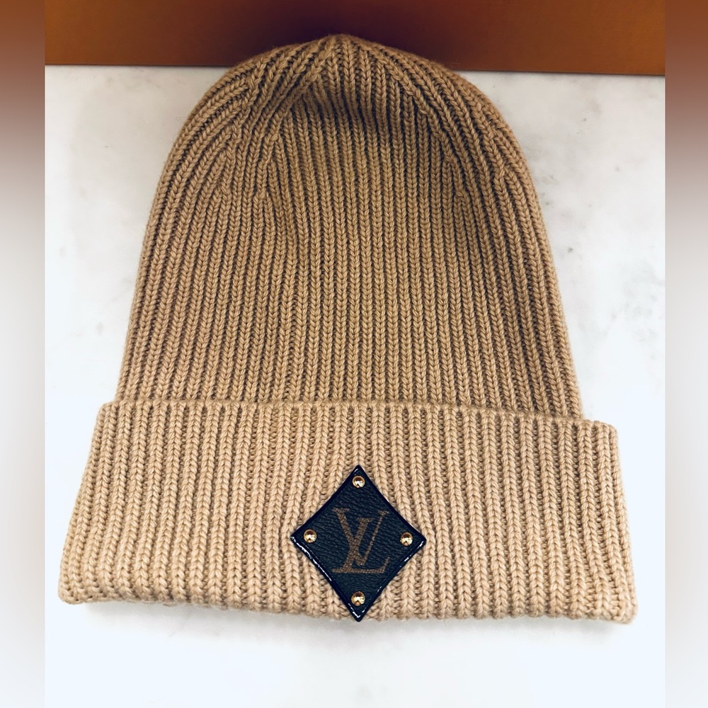 NWT SOLD OUT Louis Vuitton Bonnet Beanies Beige Knit Hat AUTHENTIC - Picture 2 of 6